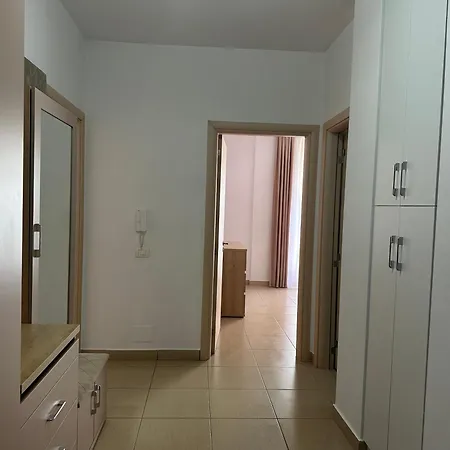 In Apartman Tirana